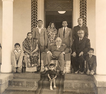 Aga Khan III with the family of President Manji Janmohamed in Nairobi, August 1946